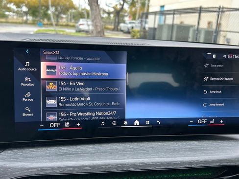 Used 2025 BMW 330i Sedan image 52