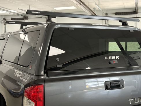 Used 2018 Toyota Tundra Limited w/ Limited Premium Package AWD/4WD image 54