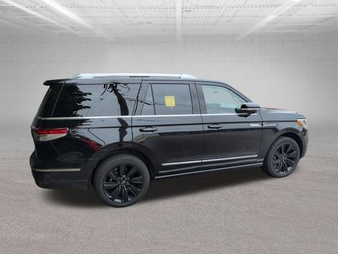 Used 2023 Lincoln Navigator Reserve AWD/4WD image 16