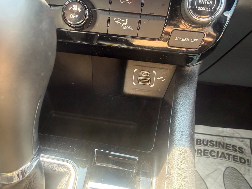 Certified 2024 Jeep Compass Latitude AWD/4WD image 21