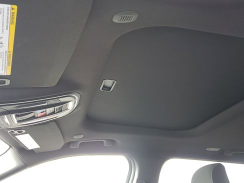 New 2025 Jeep Grand Cherokee 4WD image 14