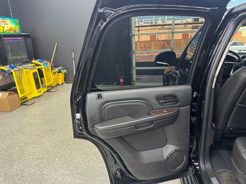 Used 2014 GMC Yukon Denali image 12