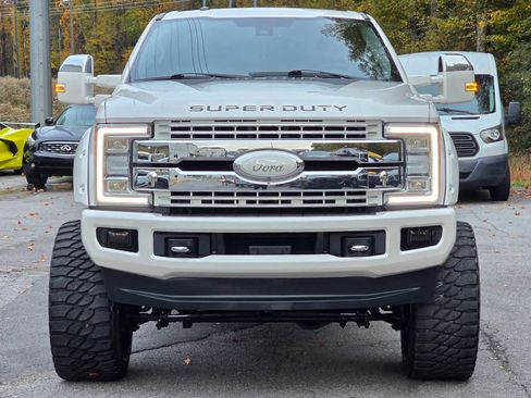 Used 2017 Ford F250 Lariat w/ Lariat Ultimate Package AWD/4WD image 11