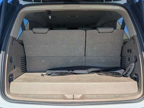 Used 2017 GMC Yukon SLT w/ Open Road Package RWD image 13