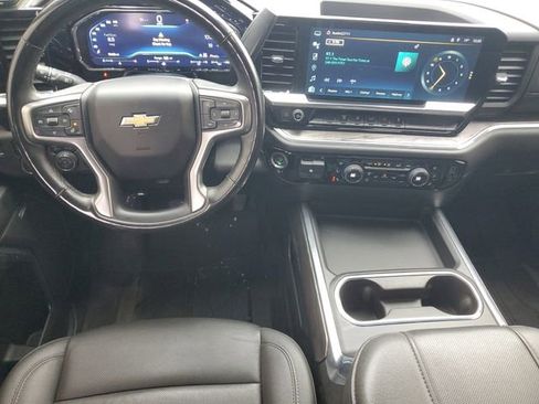 Used 2024 Chevrolet Silverado 2500 LTZ w/ LTZ Convenience Package image 12