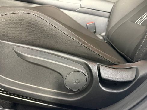 Used 2025 Hyundai Elantra SEL FWD image 25