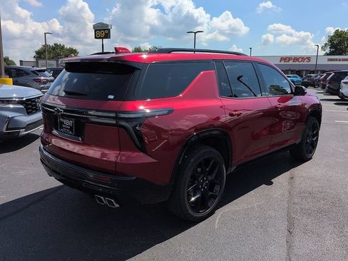 Used 2024 Chevrolet Traverse RS AWD/4WD image 7