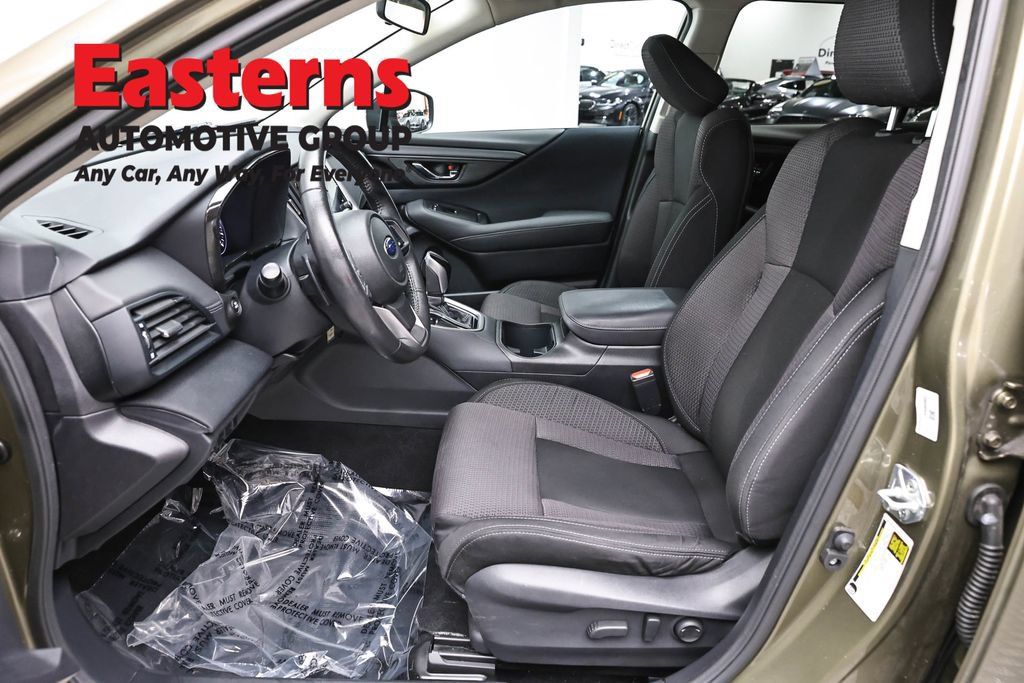 Used 2024 Subaru Outback Premium AWD/4WD image 23