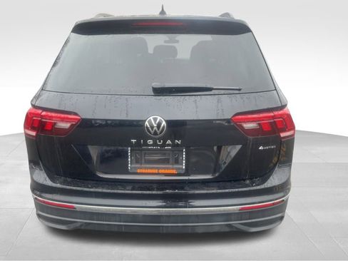 Used 2024 Volkswagen Tiguan S image 5