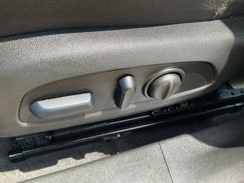 Used 2025 Chevrolet Malibu LT FWD image 7