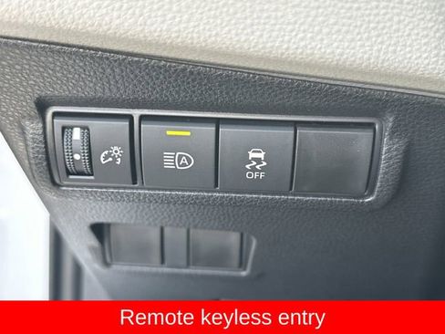 New 2026 Toyota Corolla Cross L image 17