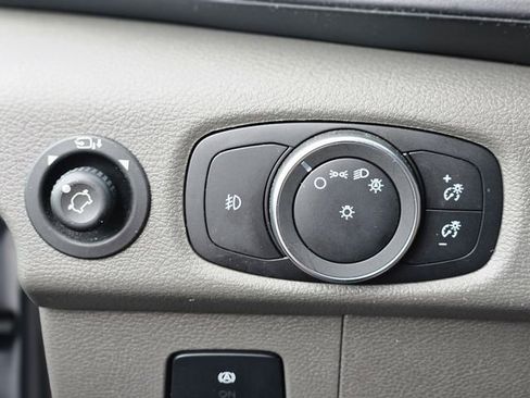 Used 2024 Ford Transit 350 XLT image 18