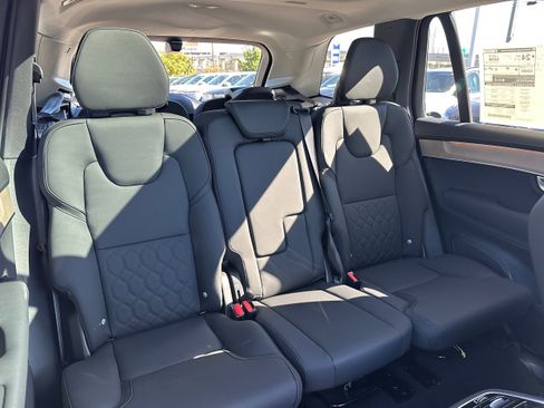 New 2026 Volvo XC90 B5 Core image 10