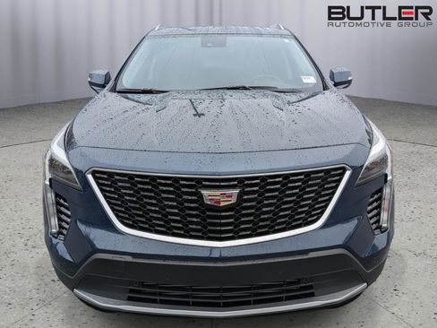 Used 2021 Cadillac XT4 Premium Luxury image 9