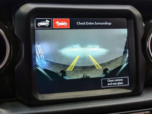 Used 2022 Jeep Wrangler Unlimited Rubicon w/ Dual Top Group image 62