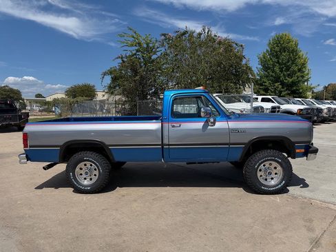 Used 1992 Dodge D/W Truck 250 AWD/4WD image 22