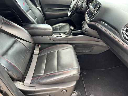 Used 2024 Dodge Durango GT RWD image 7