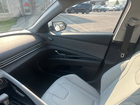 Used 2023 Hyundai Elantra Limited w/ Cargo Package image 14