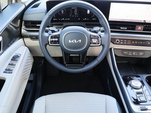 Used 2026 Kia Carnival SX Prestige FWD image 24