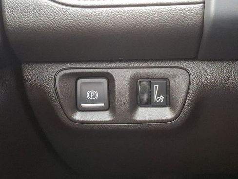 Used 2023 GMC Acadia SLE w/ Driver Convenience Package image 23