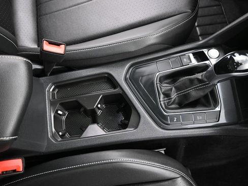Used 2023 Volkswagen Tiguan SE R-Line FWD image 20