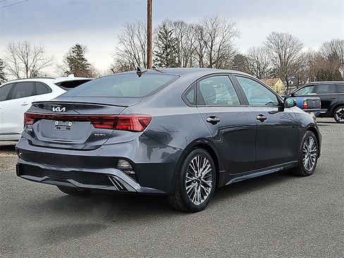 Certified 2023 Kia Forte GT-Line image 7