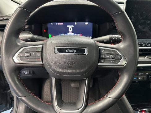 Used 2022 Jeep Compass Trailhawk w/ Trailhawk Elite Group image 38