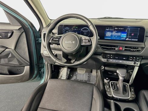 Used 2026 Kia Seltos EX FWD image 23
