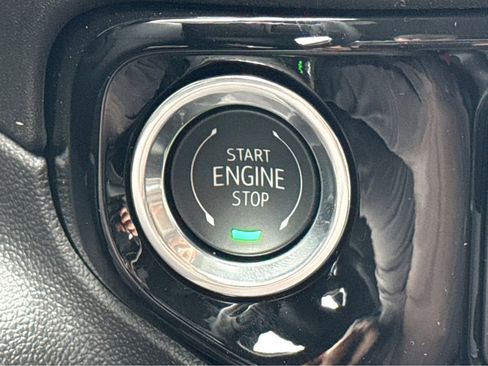 New 2026 GMC Sierra 2500 SLE w/ SLE Value Package; image 18