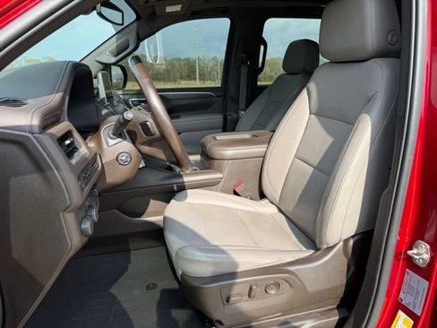 Used 2021 Chevrolet Suburban LT w/ LT Signature Package image 10