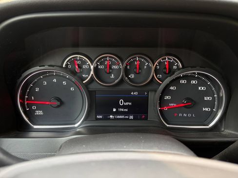Used 2021 Chevrolet Silverado 1500 LTZ AWD/4WD image 23