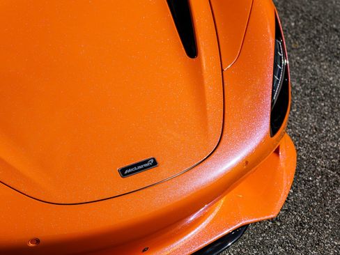 Used 2025 McLaren 750S Spider image 41