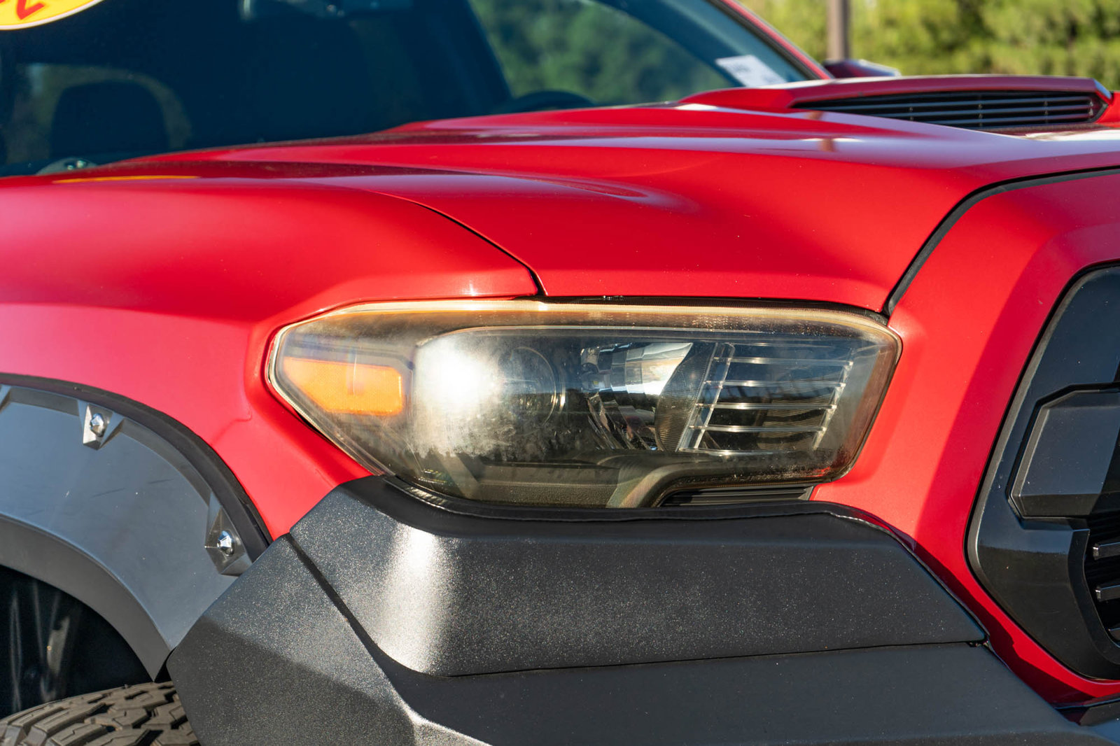 Used 2018 Toyota Tacoma TRD Sport w/ Technology Package RWD image 13