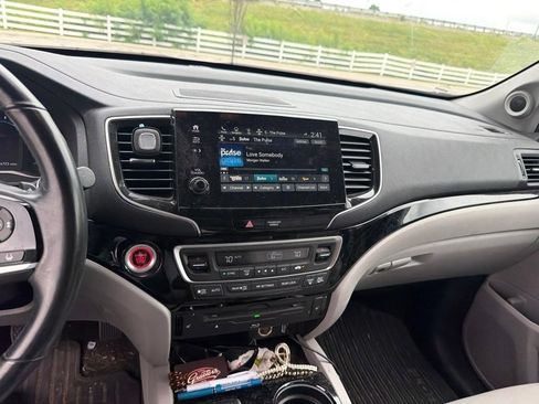 Used 2019 Honda Pilot Touring image 22
