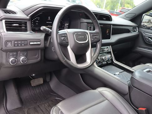 Used 2024 GMC Yukon XL Denali w/ LPO, Floor Liner Package AWD/4WD image 5