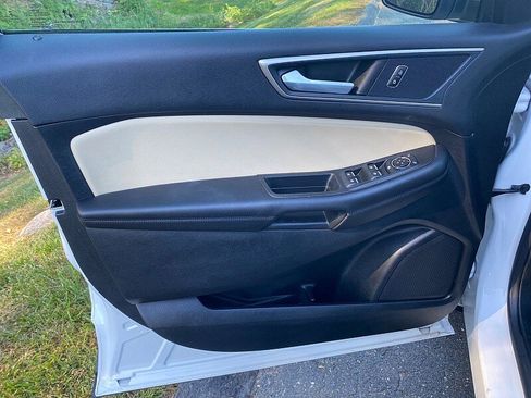 Certified 2022 Ford Edge SEL w/ Convenience Package image 26