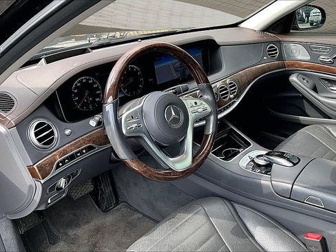 Used 2018 Mercedes-Benz S 560 4MATIC Sedan image 11