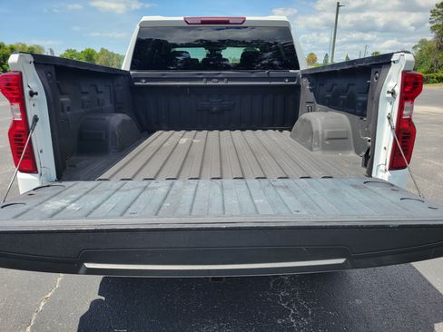 Used 2022 Chevrolet Silverado 1500 Custom AWD/4WD image 7