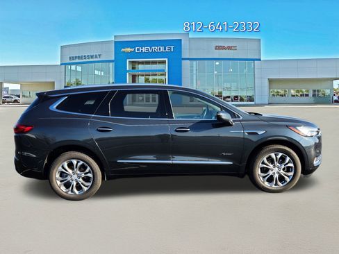 Used 2019 Buick Enclave Avenir w/ Avenir Technology Package image 8