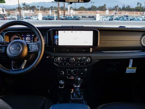 New 2026 Jeep Gladiator Sahara image 15