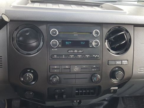 Used 2015 Ford F250 XL w/ Power Equipment Group image 13