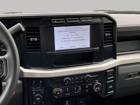 Used 2024 Ford F250 XL w/ STX Appearance Package AWD/4WD image 7