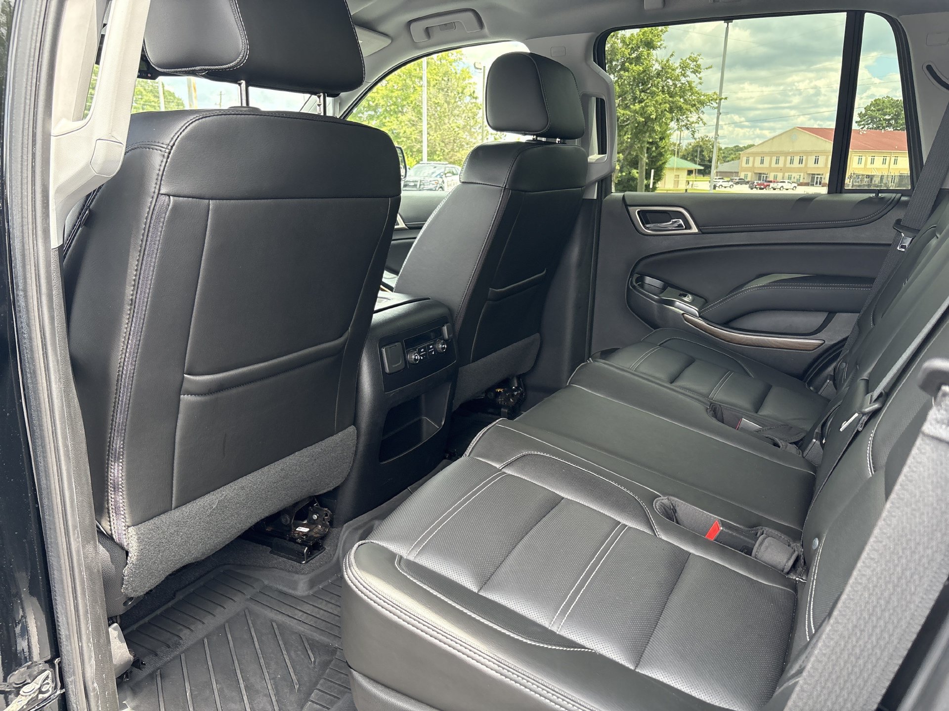 Used 2020 GMC Yukon Denali AWD/4WD image 19