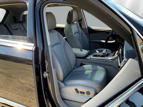 Used 2023 Audi Q7 3.0T Premium Plus image 30
