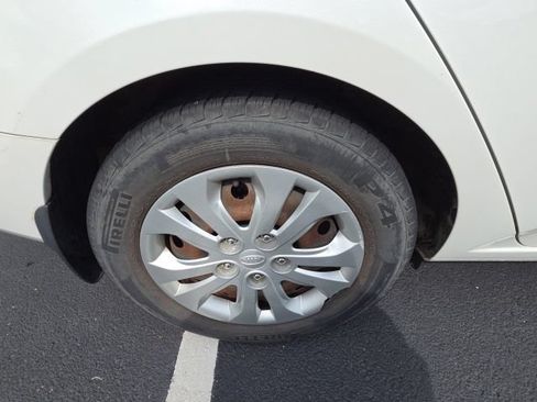 Used 2012 Kia Forte EX FWD image 28