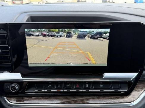 Used 2025 Chevrolet Silverado 1500 LT AWD/4WD image 13