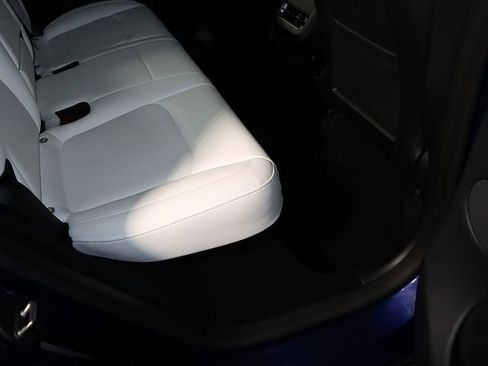 Used 2024 Tesla Model Y Performance image 29