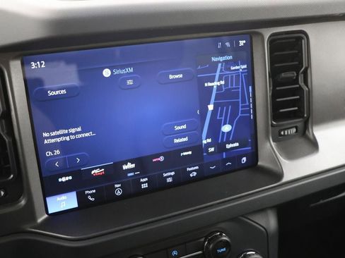 Used 2025 Ford Bronco Badlands image 22