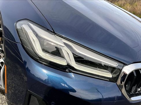 Used 2021 BMW 530i xDrive w/ Premium Package image 31