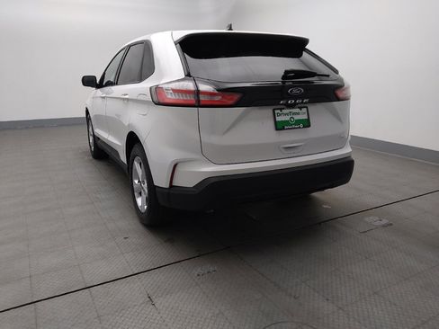 Used 2024 Ford Edge SE image 6